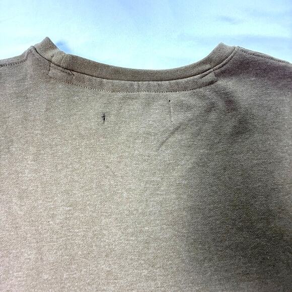 Blind Rooster Koi Fish Embroidered Sweatshirt Tan Fleece Lined Crewneck Size L - Picture 11 of 11